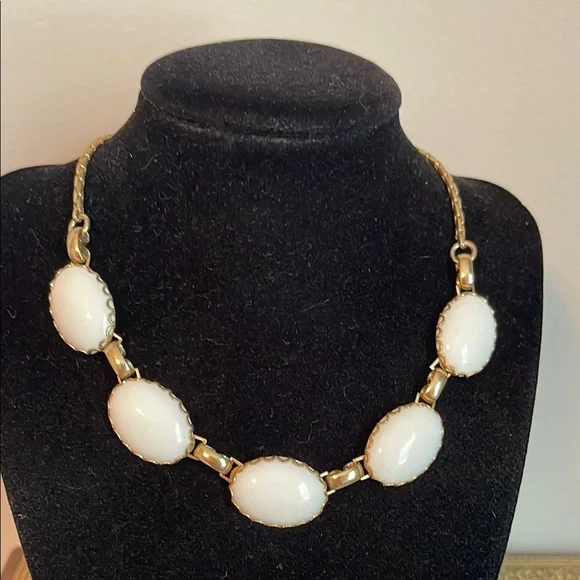 Vintage Gold and White Choker Style Necklace - Picture 1 of 6